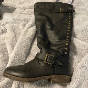 Gorgeous wide calf black knee high boots